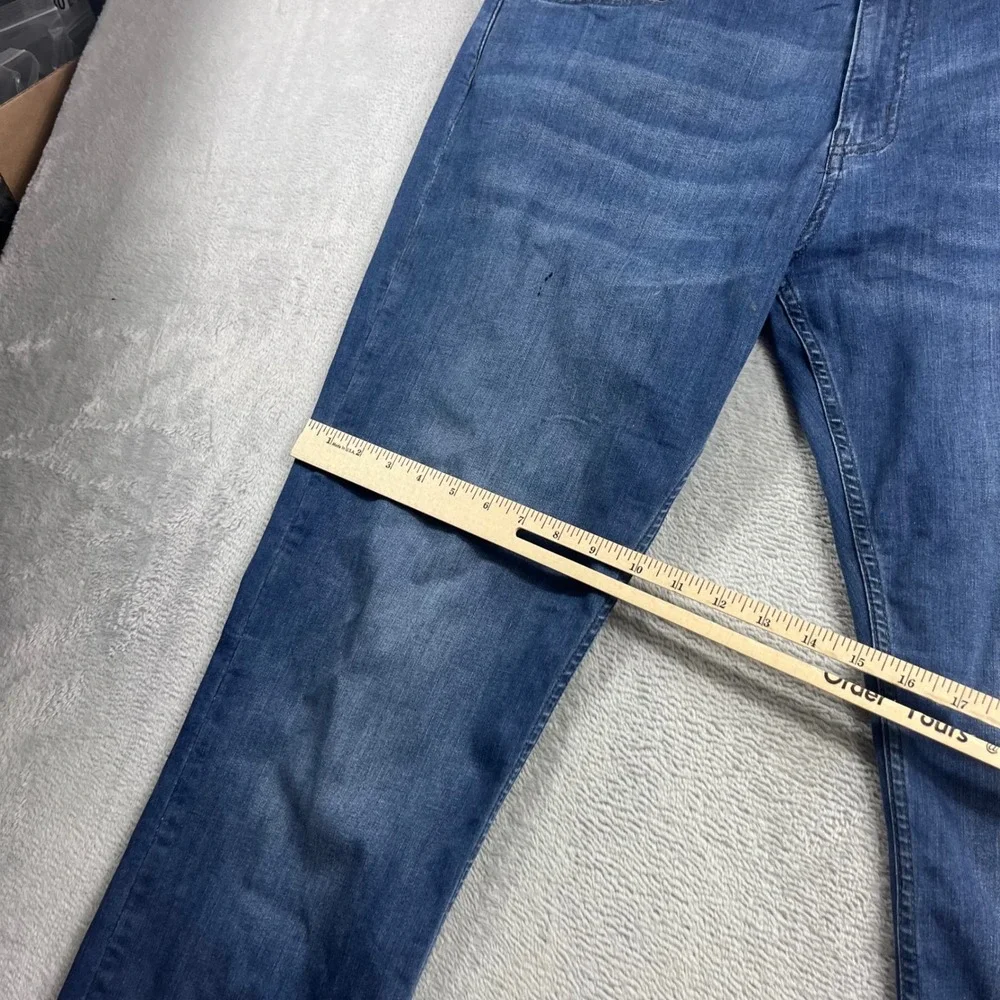 Mugsy Lake Shores Mens Jeans 38x32 Medium Wash Blue Stretch Straight Leg Denim